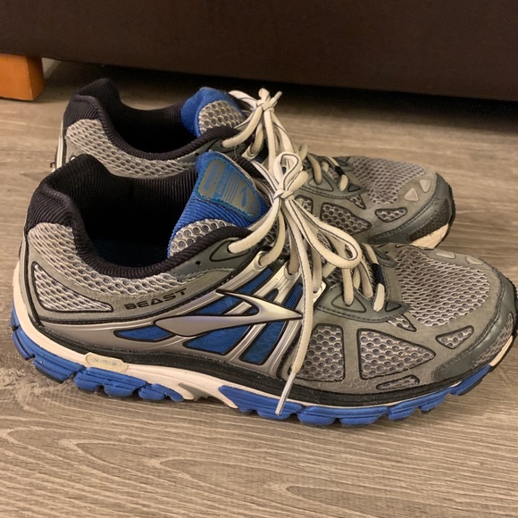 brooks beast size 10.5